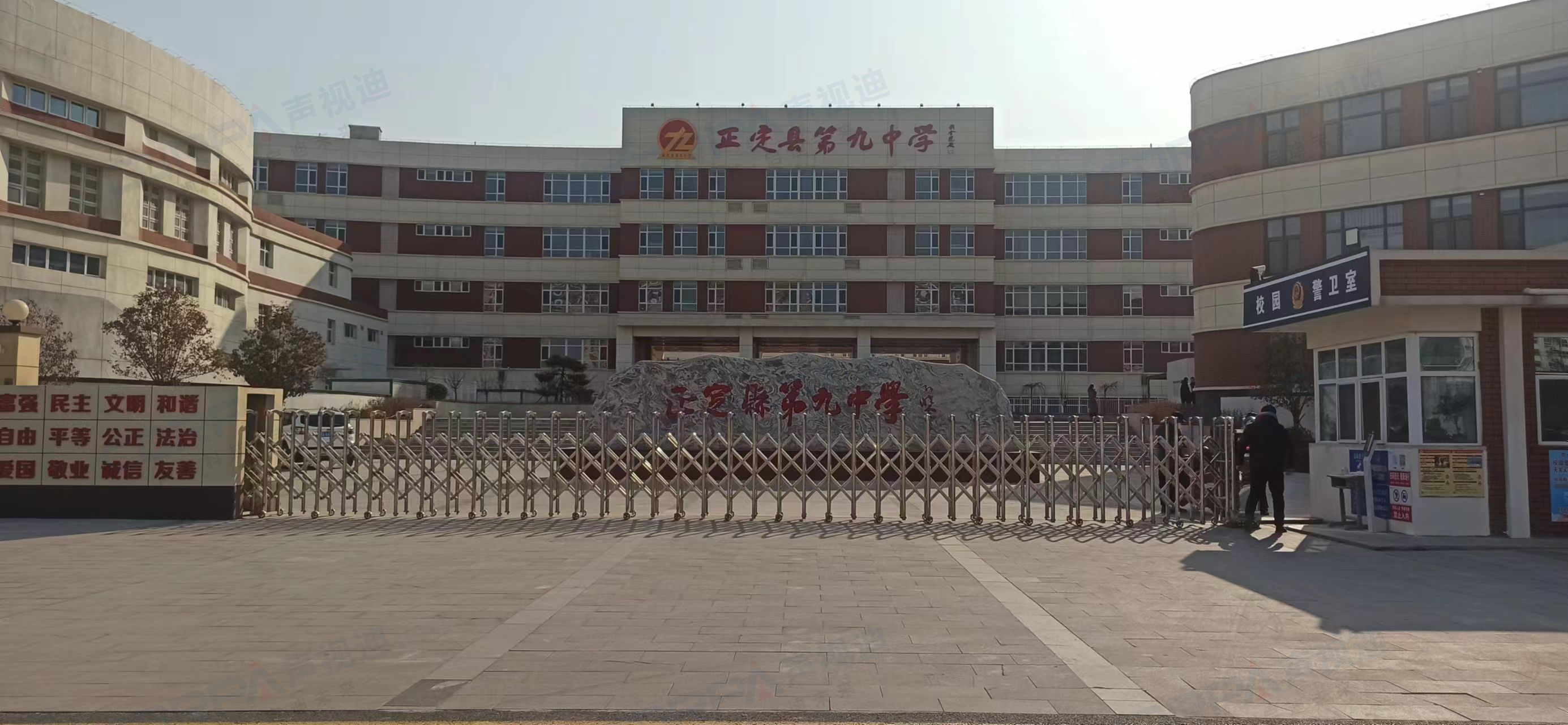 0e0993ca67a4c842489e5a58ca7c1266.jpg 0e0993ca67a4c842489e5a58ca7c1266.jpg